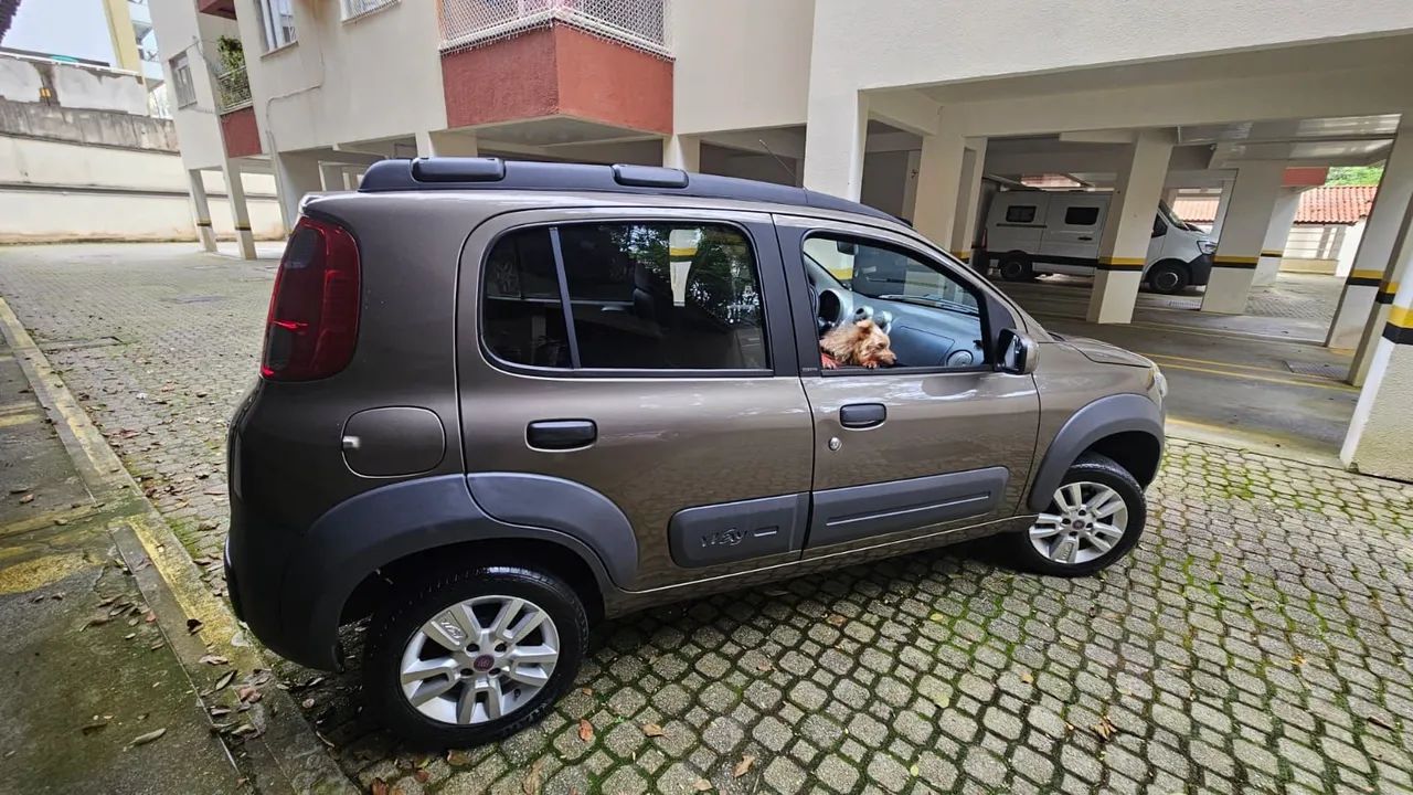 Fiat Uno WAY Celeb. 1.4 EVO Fire Flex 8V 2P 2012 - Foto 2