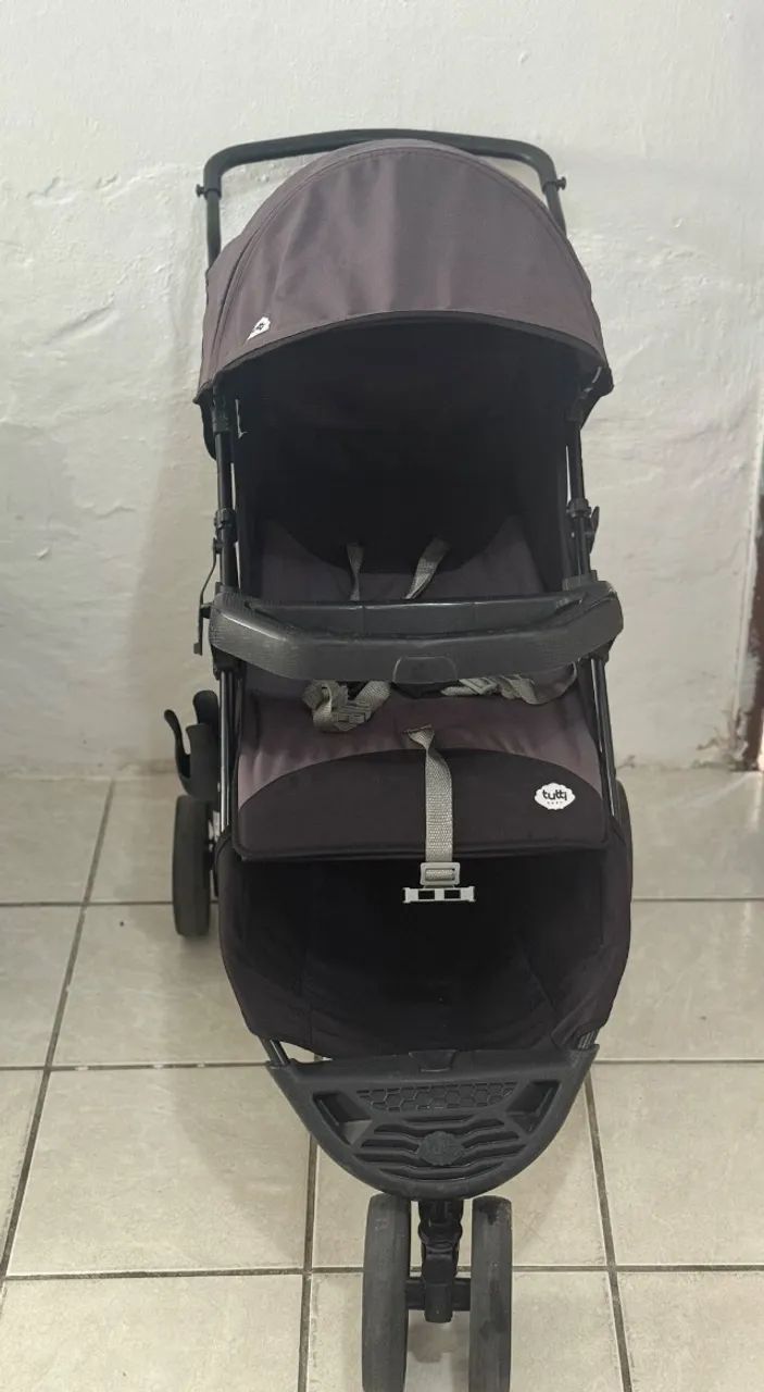Carrinho de bebê  novo 
