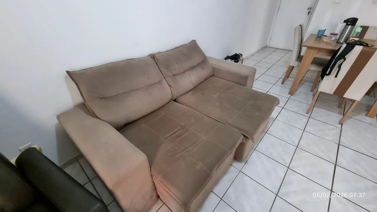 Sofá retrátil 1,40m -Em bom estado - Foto 3