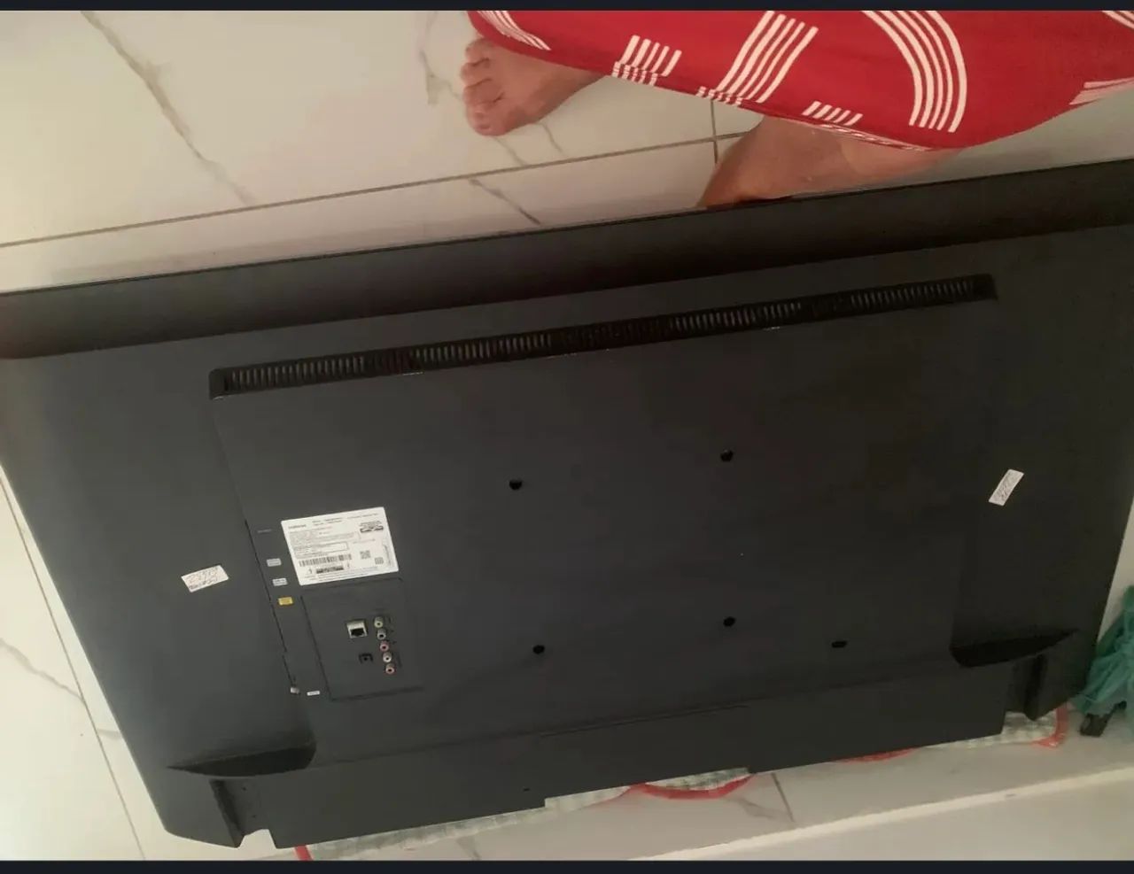 BAIXOU, VENDO TV PARA SUCATA - Foto 2