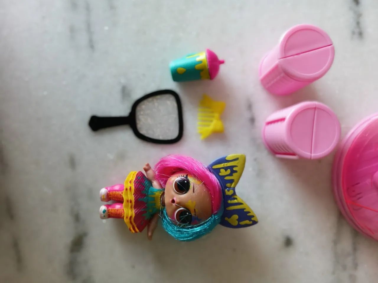 Brinquedo Boneca LOL original com cabelo - Foto 4