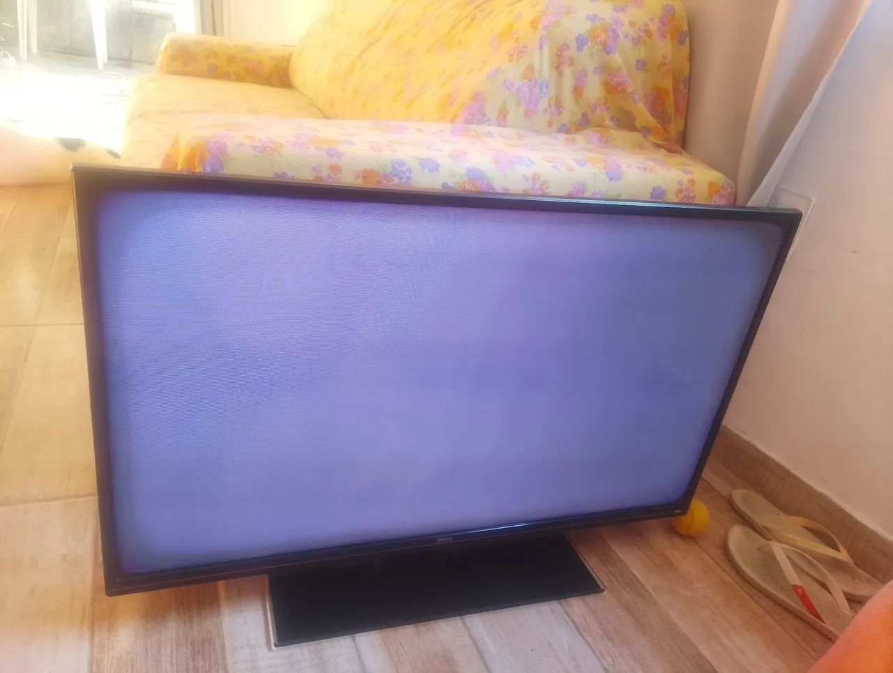 Tv led Philco 39'  **LEIA**