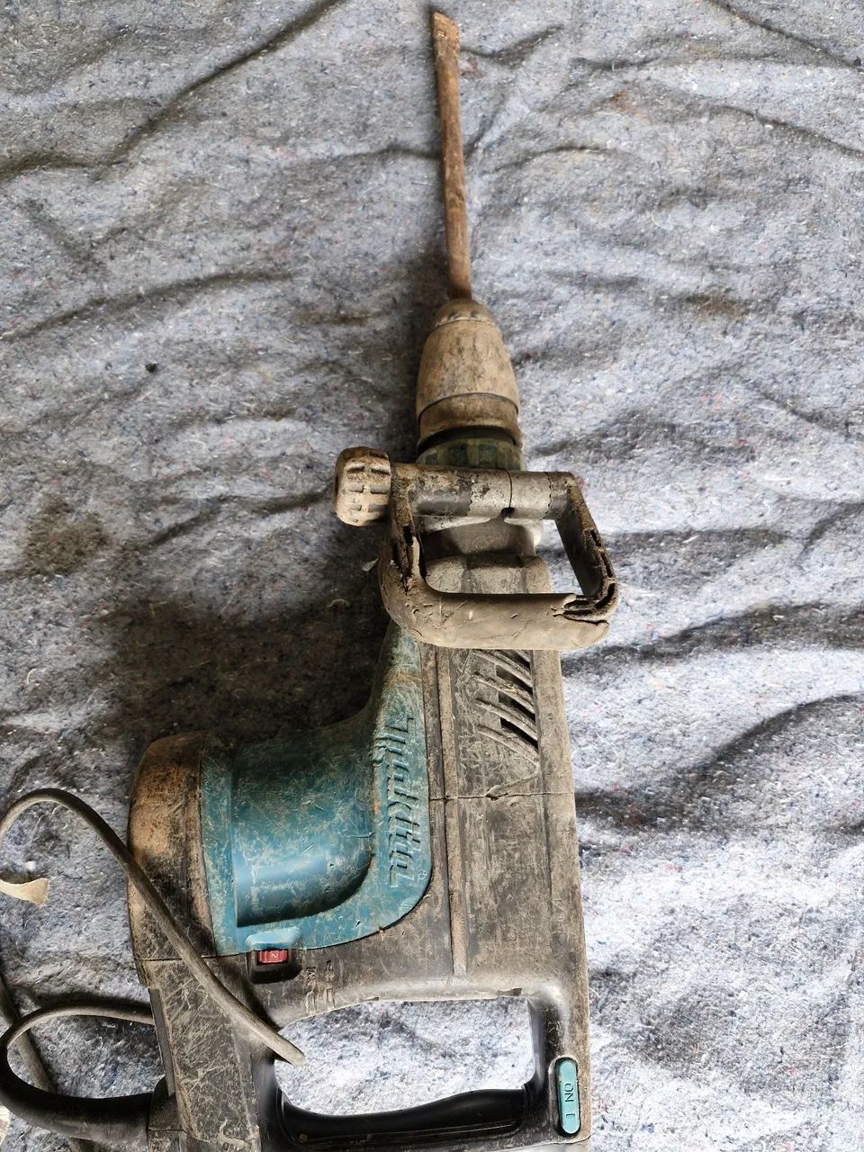 Martelete  makita  220 v