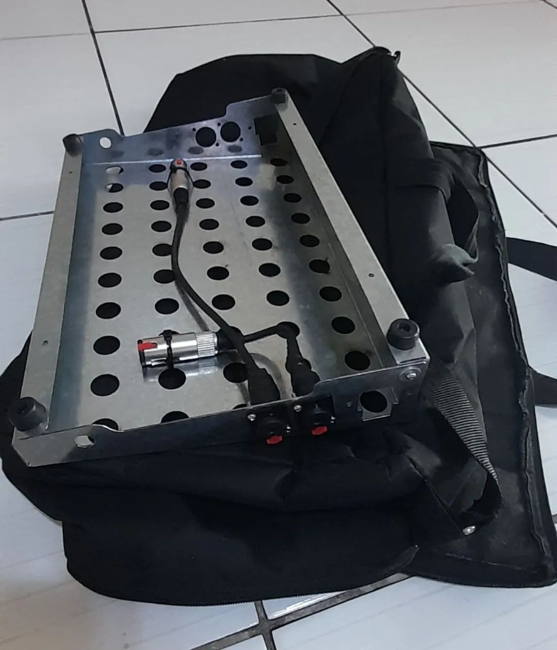 Pedalboard 40x20 com input e output e bag