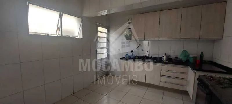 Casa de rua : / Residencial / Centro - Foto 2