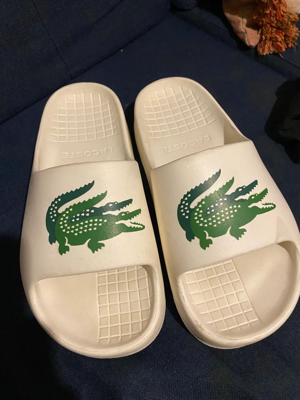 Chinelo Slide Lacoste 2.0 Branco - Foto 4
