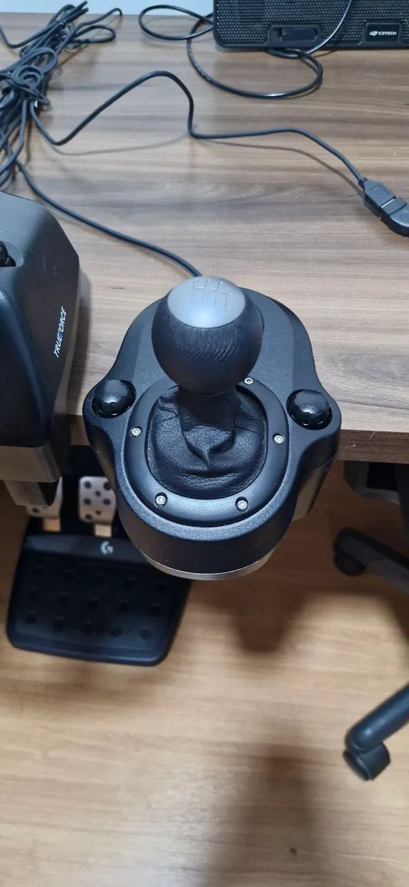 Logitech G923 (PS5, PC) + Câmbio driving force G shifter - Foto 5