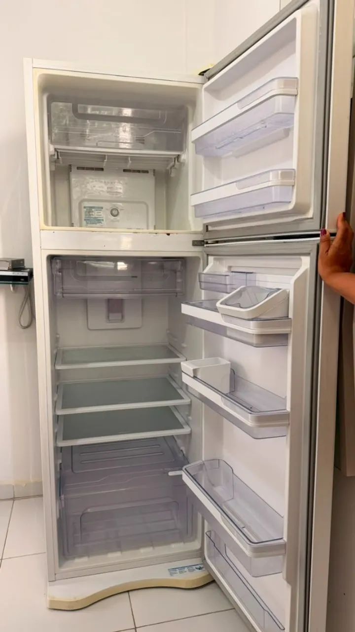 Geladeira Electrolux 382L - Foto 3