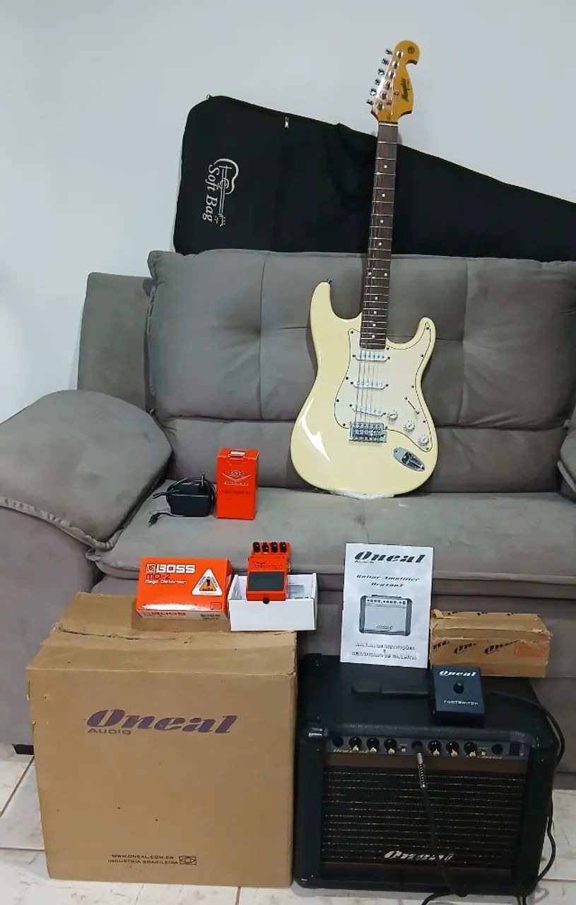 KIT COMPLETO COM GUITARRA E PERIFÉRICOS 