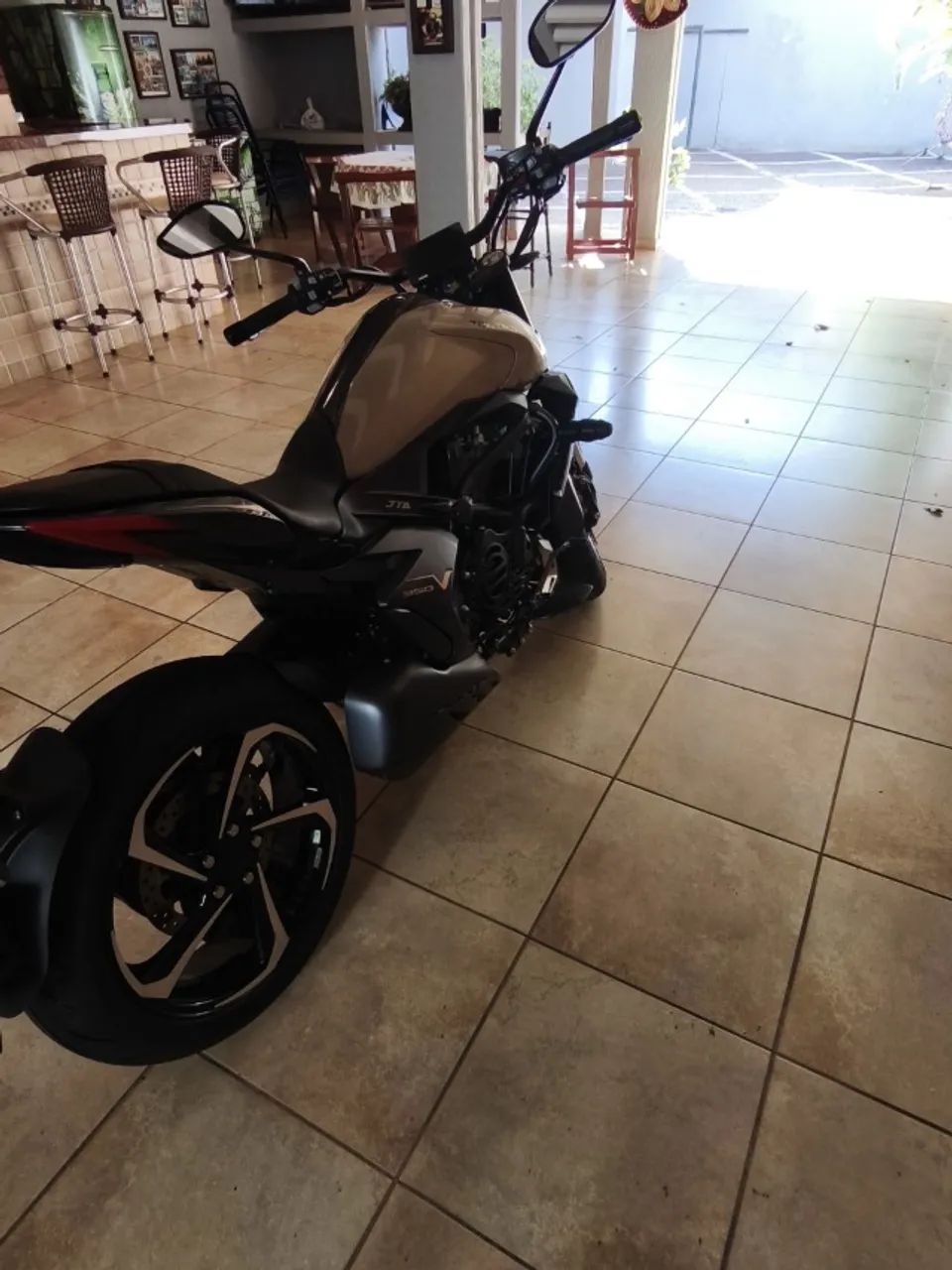 Zontes / Suzuki V350 2026 - DOURADA - Foto 5