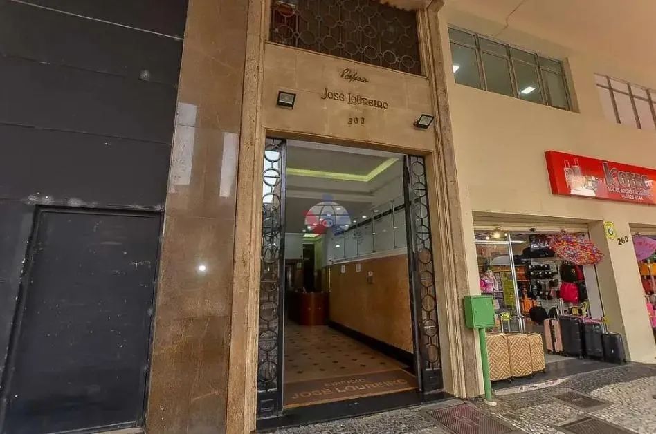 Sala Comercial no Centro de Curitiba com Copa e BWC Rua XV de Novembro - Foto 2