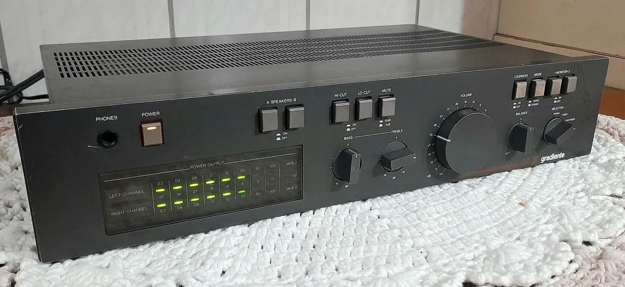 Amplificador GRADIENTE IA-II  - Foto 2