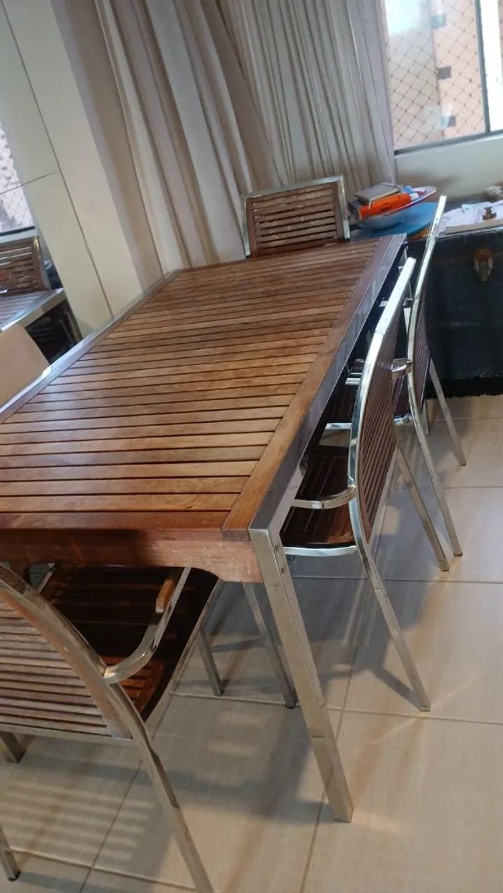 Mesa retangular Tramontina, madeira e inox. 1,58x0,90, com 4 cadeiras. - Foto 4
