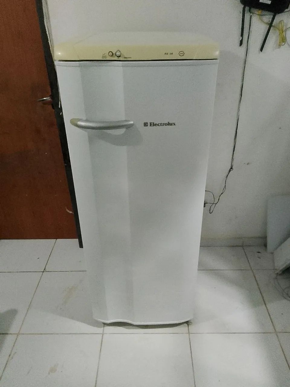 vende-se geladeira Electrolux 