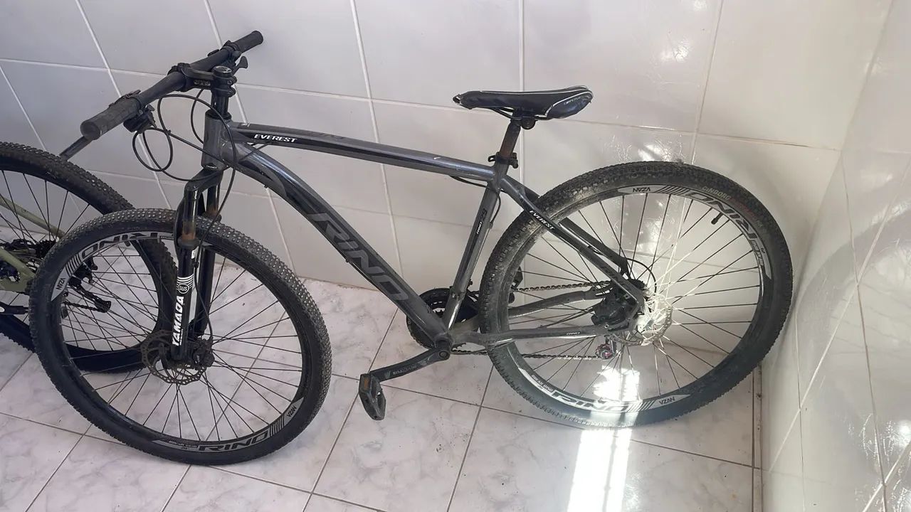 Bicicleta semi nova