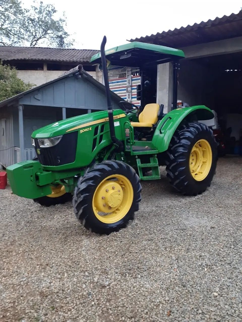 Trator John Deere 5060e 