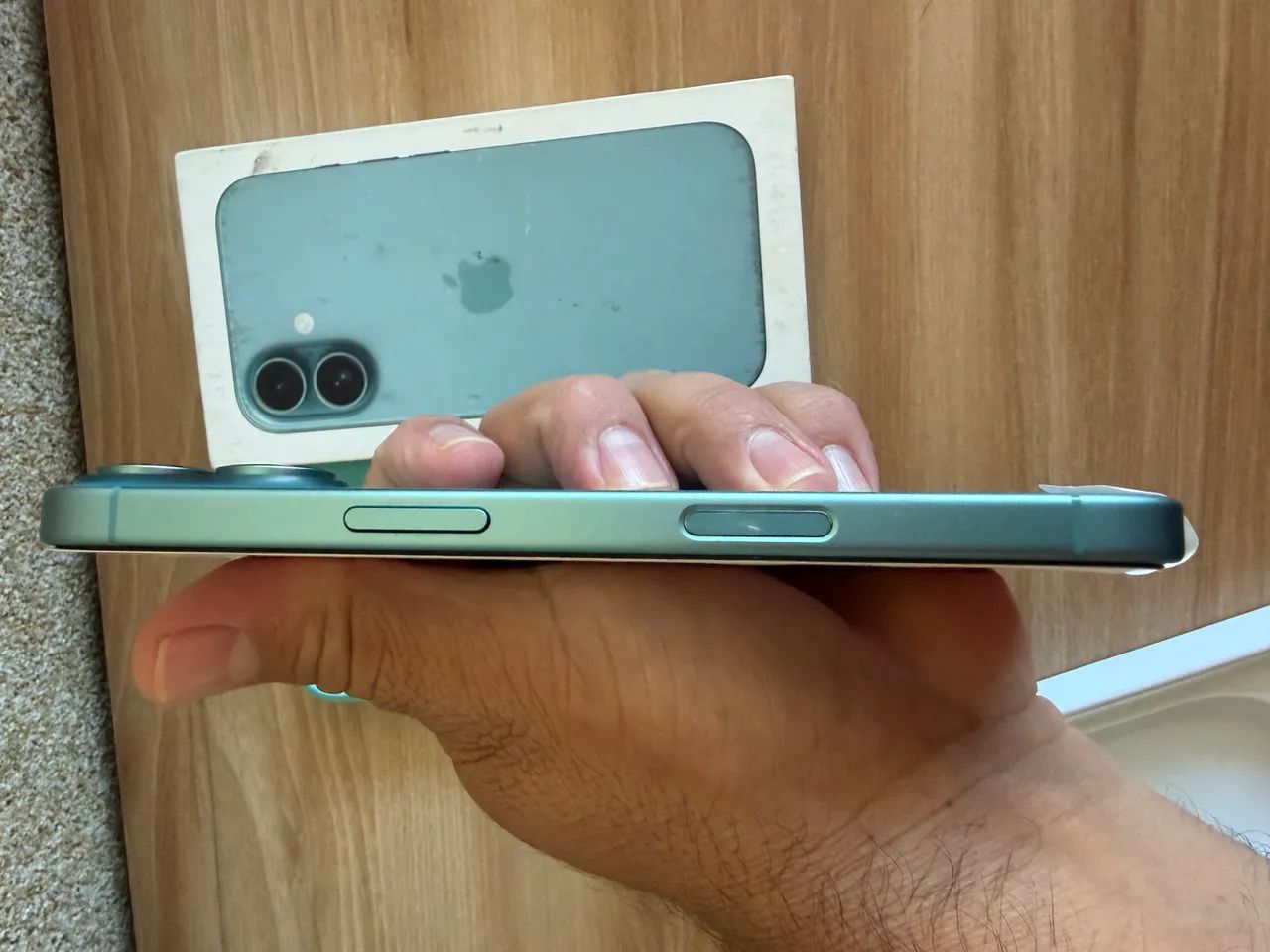 iPhone 16  - Foto 2