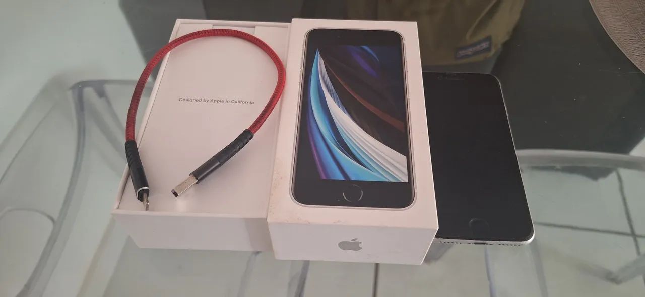 Celular IPhone 8 SE 2020