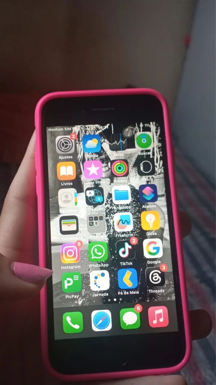 iPhone 8