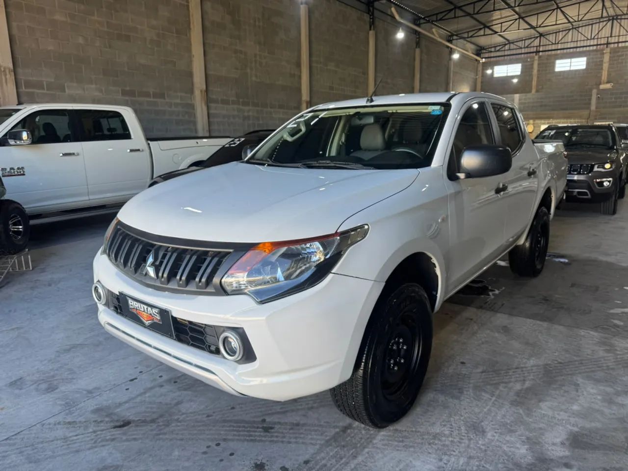 Mitsubishi L200 SPORT 2.5 4X4 CD TURBO DIESEL 2021