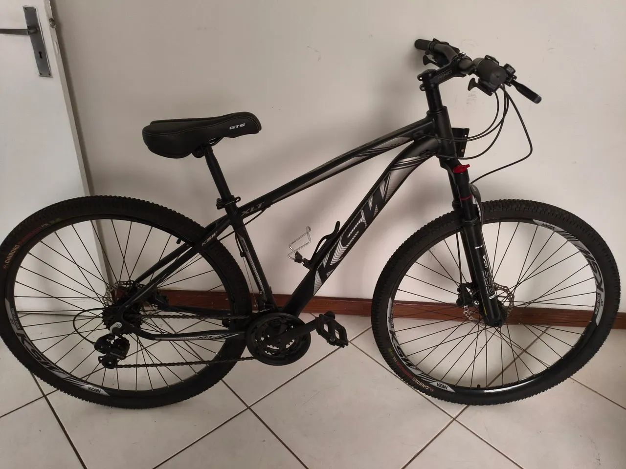 Bicicleta MTB nova