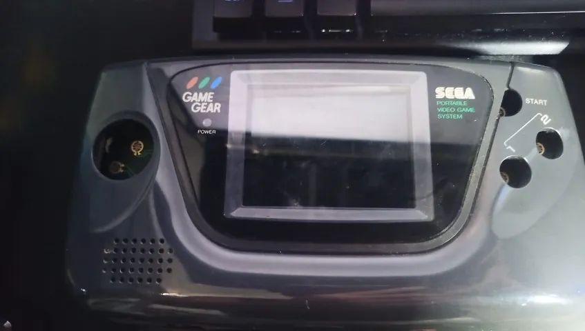 Dois Sega Game Gear sucata + 2 jogos não testados ( Out Run Tectoy e Yu Yu Hakusho   II) - Foto 3