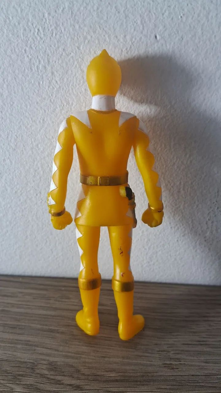 Sofubi - Ranger Amarela - Dino Trovão - 12,5cm - Foto 3