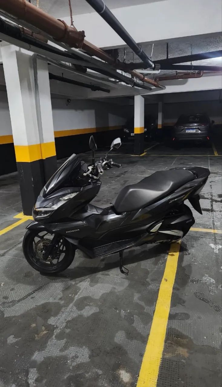 PCX 160 cinza 