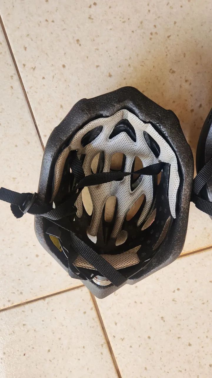 2 Capacetes bike absolute - Foto 5