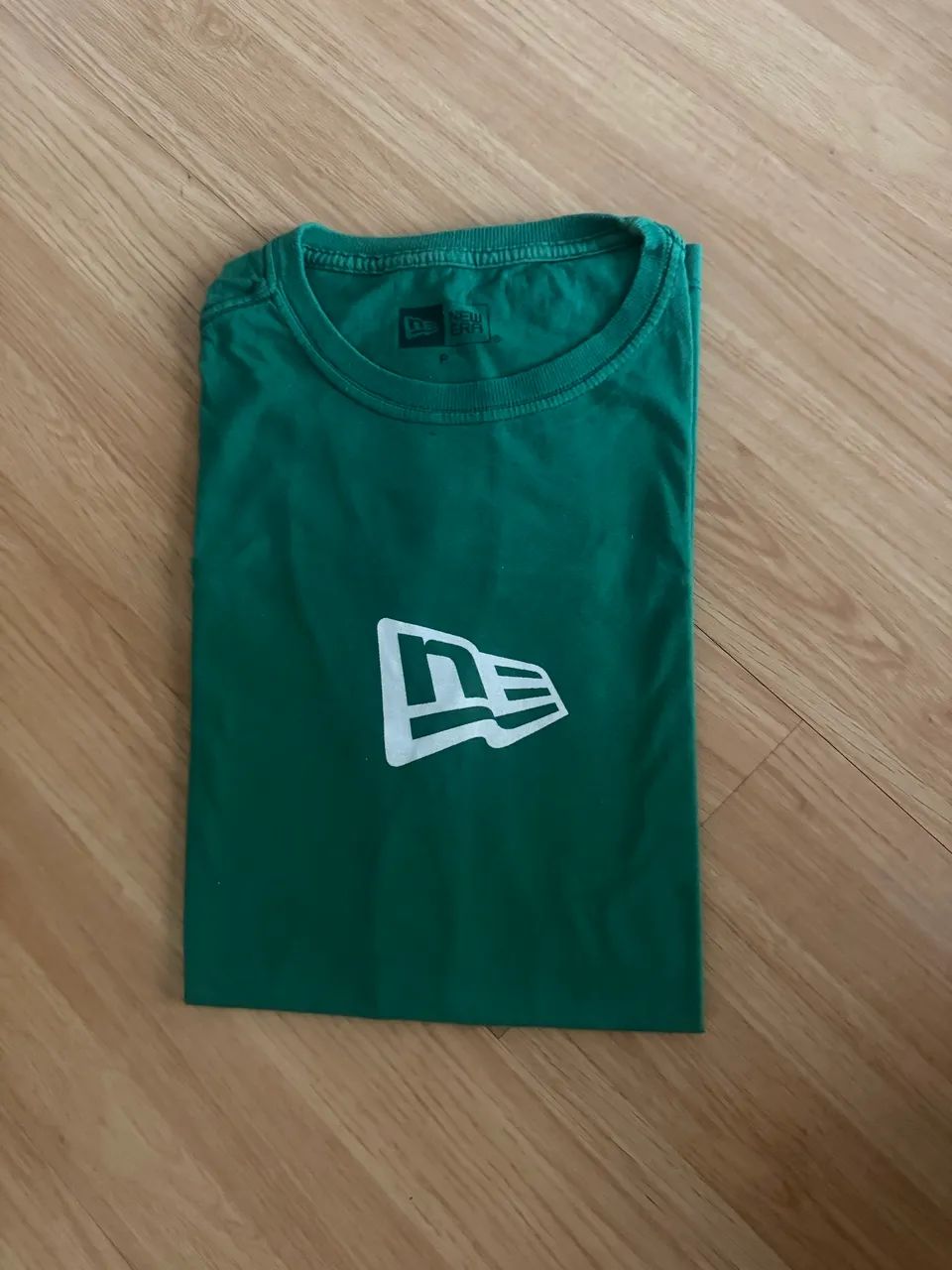 Camiseta New Era P