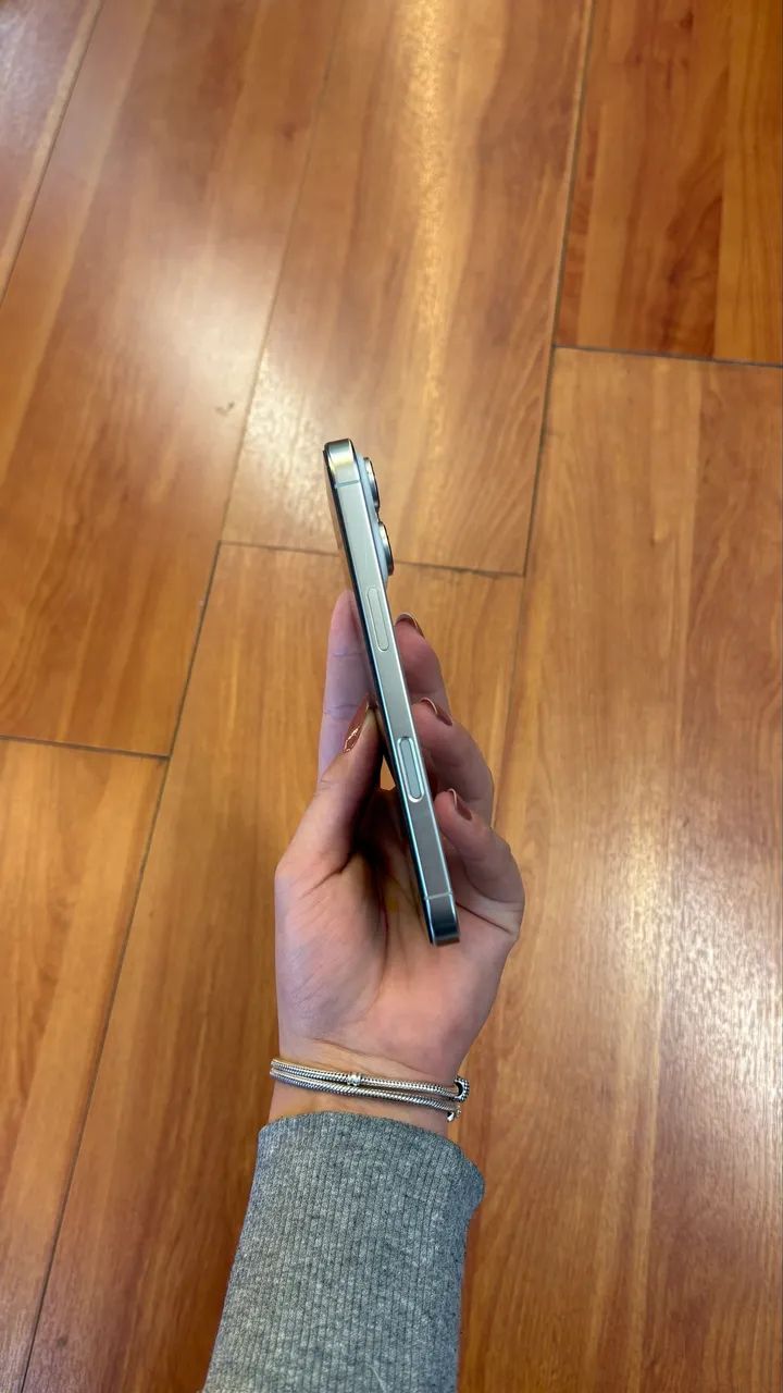 iPhone 16 Pro 256GB - Foto 3
