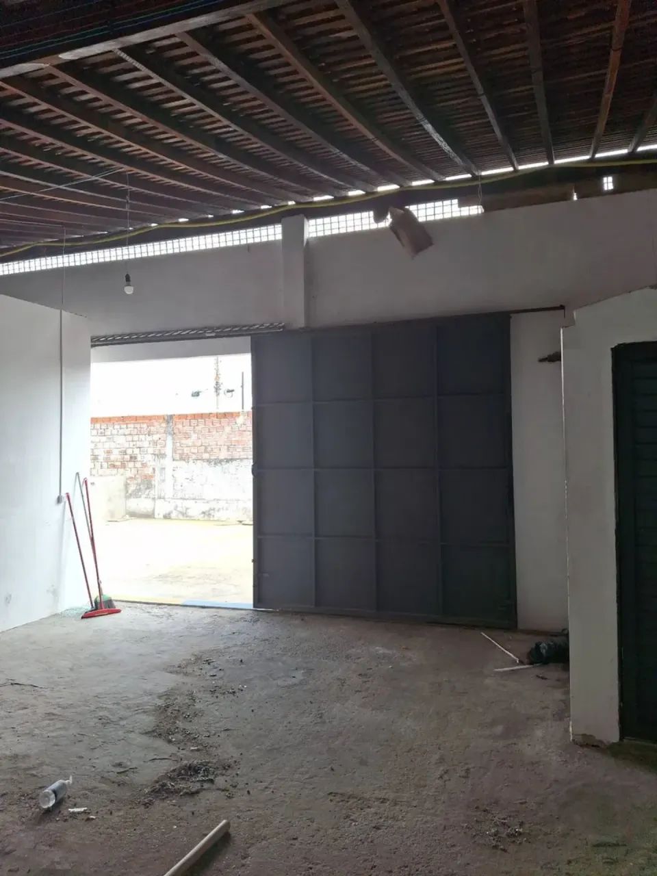 GALPÃO COMERCIAL NO BAIRRO MONTE CASTELO - Foto 2