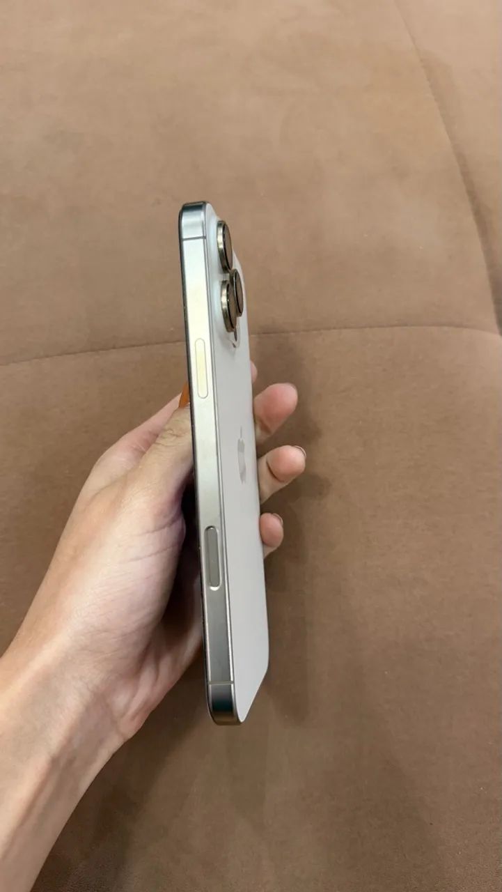 iPhone 16 Pro Max  - Foto 2