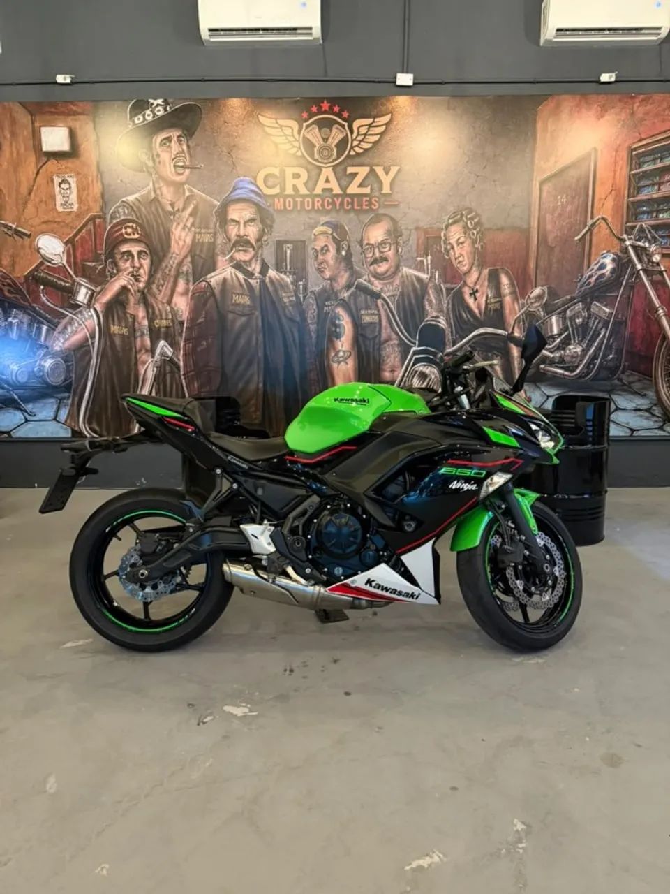 KAWASAKI NINJA 650