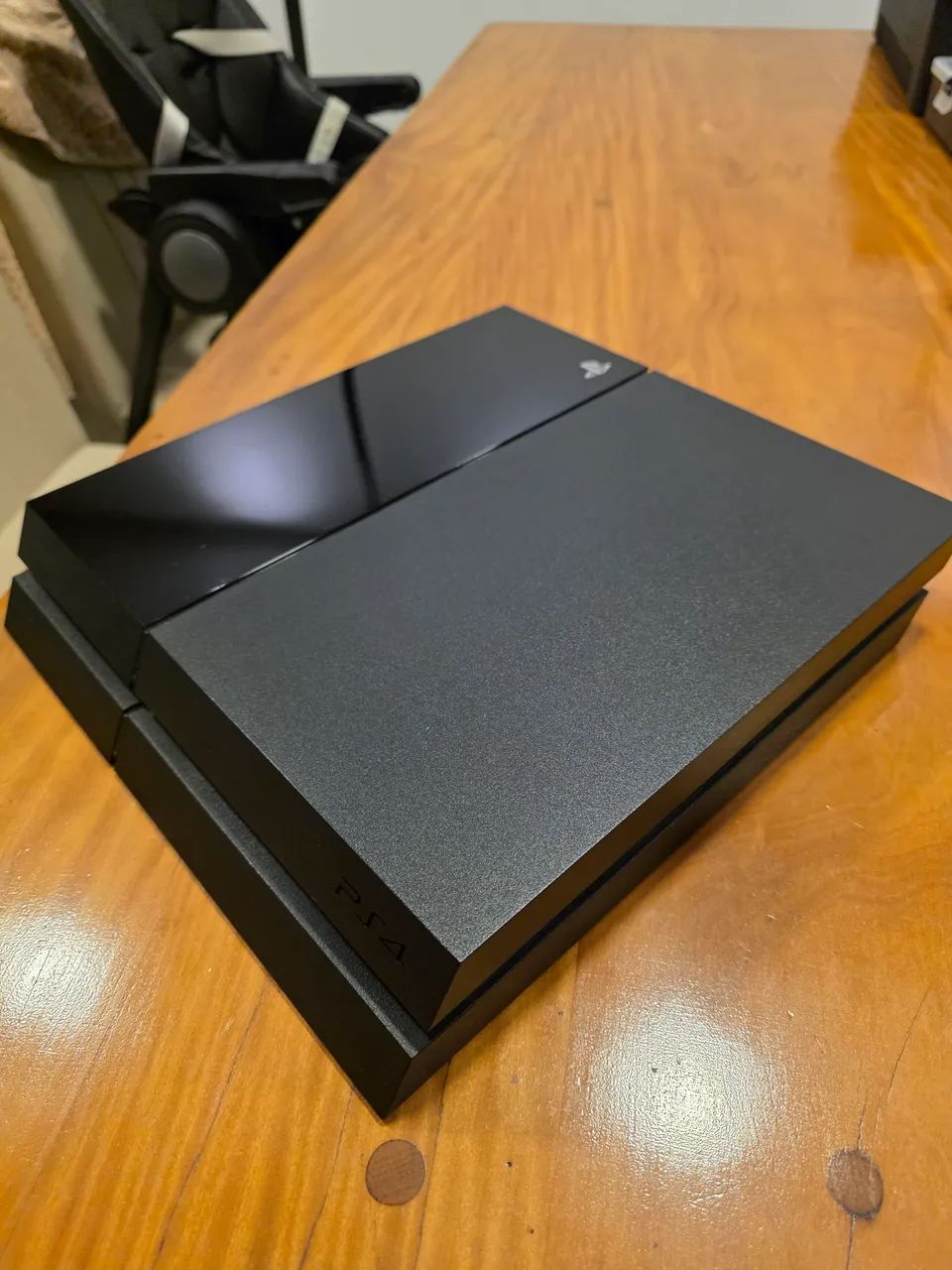 PS4 2TB + 2 CONTEOLES + 6 JOGOS - Foto 2