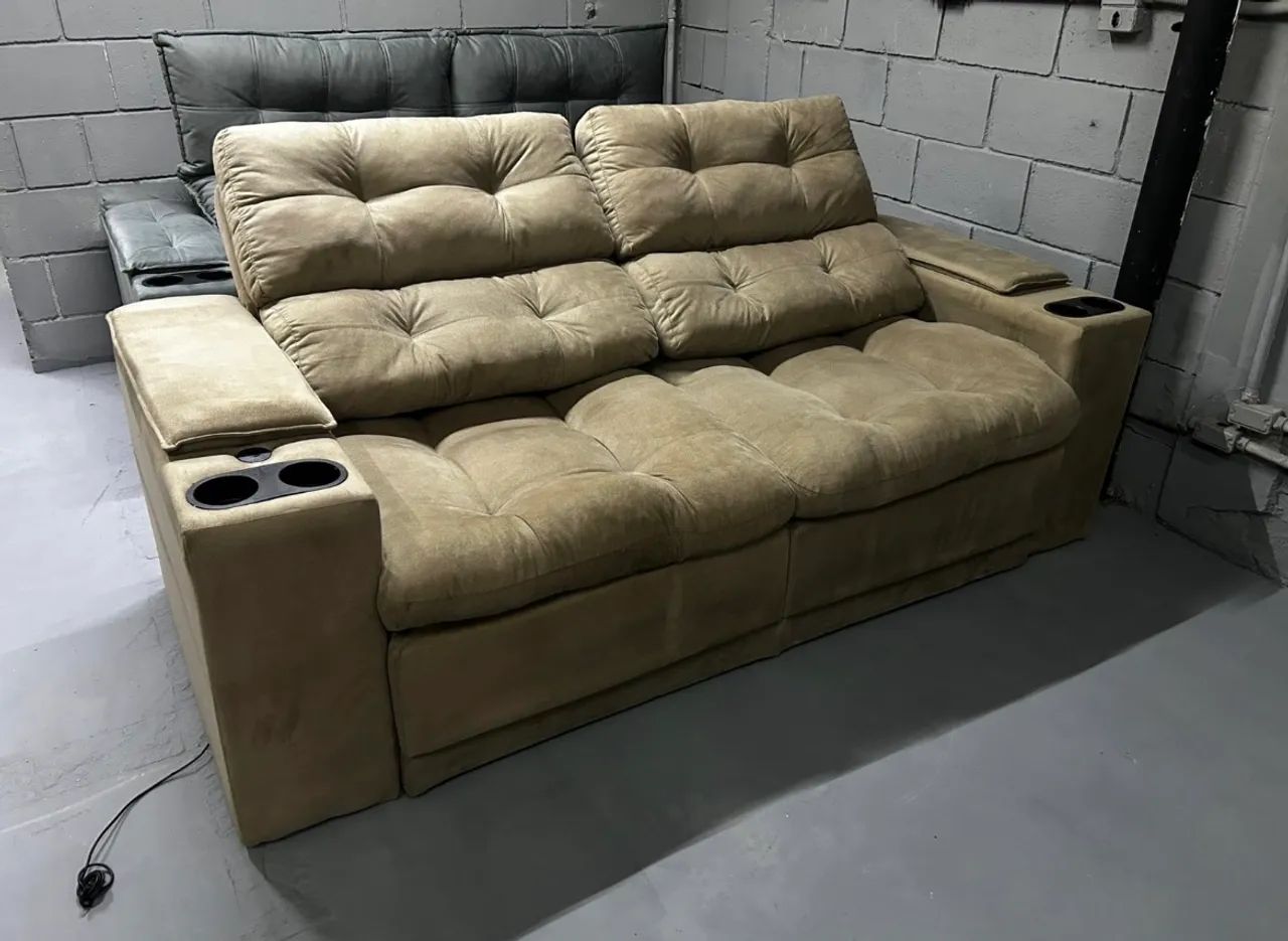 Sofá Retrátil e Reclinável 2.05m NOVO ( Direto da Fábrica )  - Foto 4