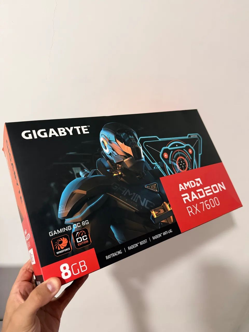 Placa de vídeo RX7600 gigabyte 