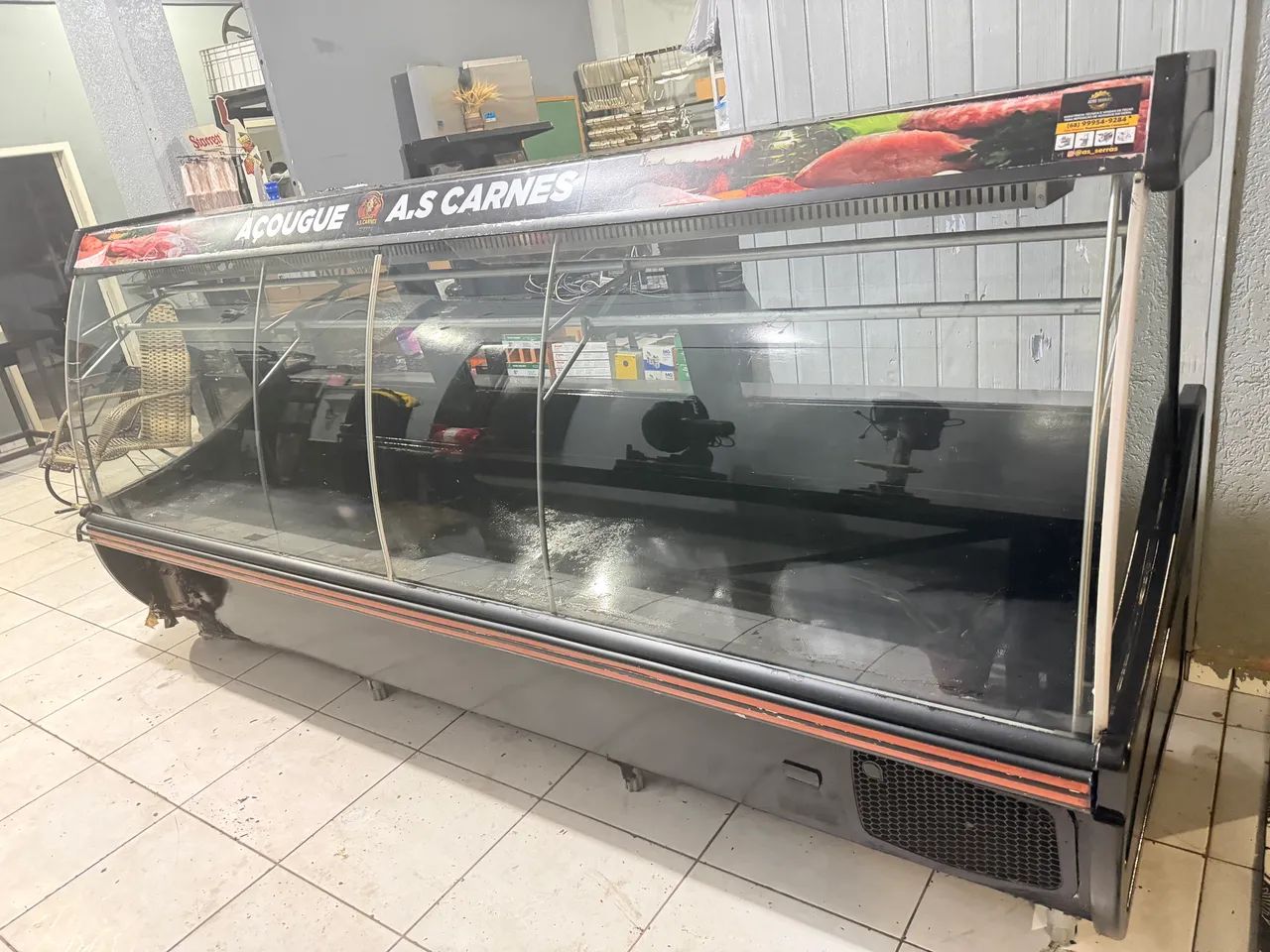 Vendo um balcão de 3 m com duas lancheira marca galopará