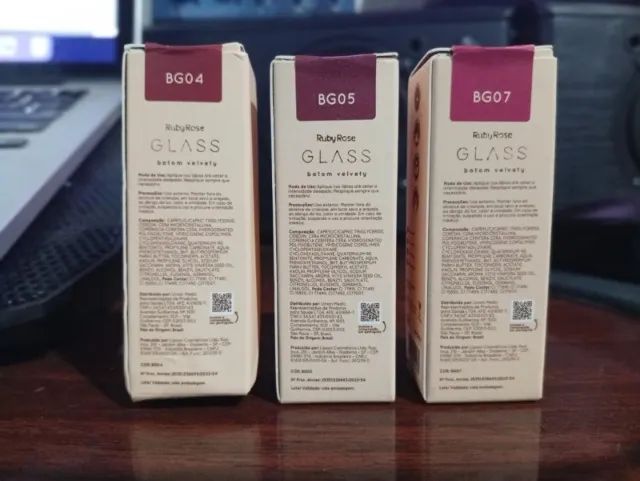 Batom Velvety Glass Ruby Rose Acabamento Aveludado Kit com 3 - Foto 3