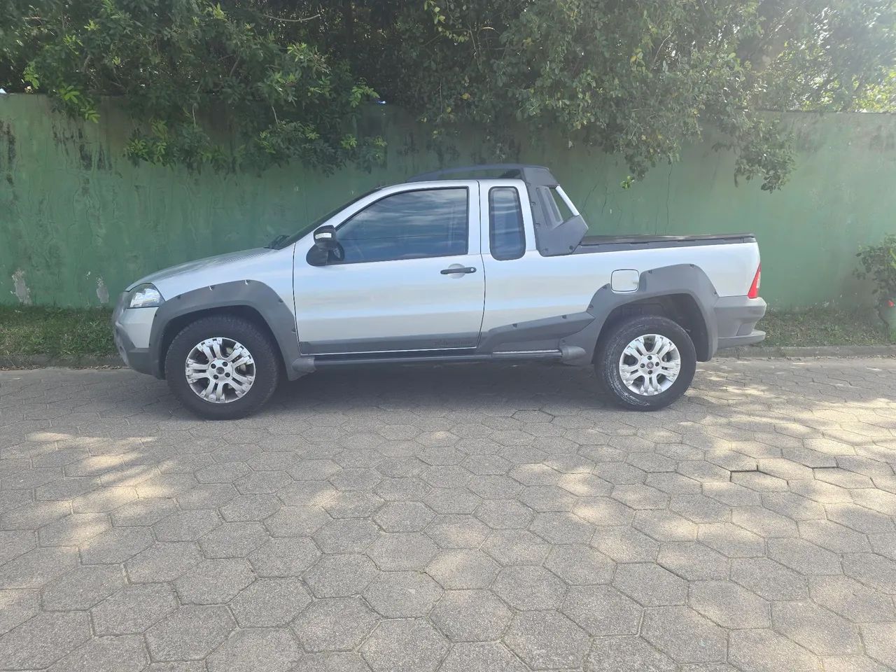 Fiat Strada Adventure 1.8/ 1.8 Locker Flex CE 2012 - Foto 3