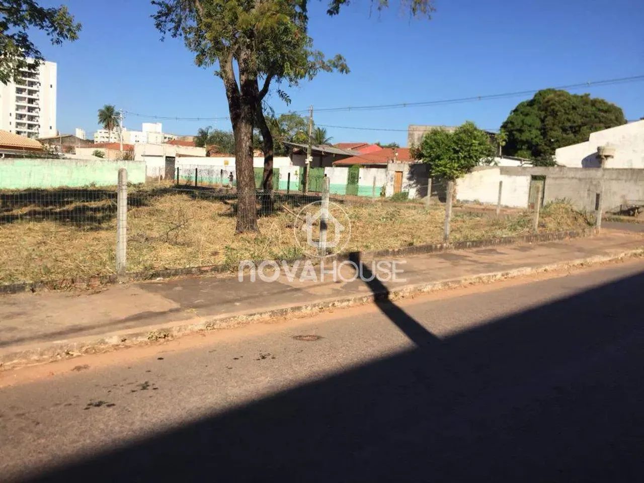 4 TERRENOS - 1440M2 - Foto 3