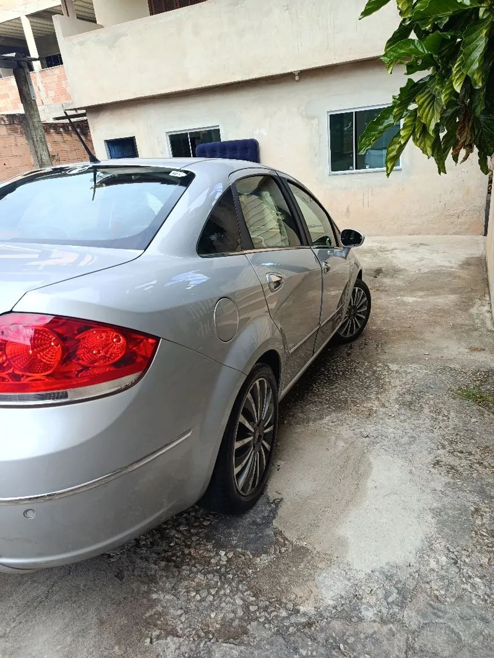 Fiat Linea Absolute 1.9/1.8 Flex Dualogic 4P 2015 - Foto 4