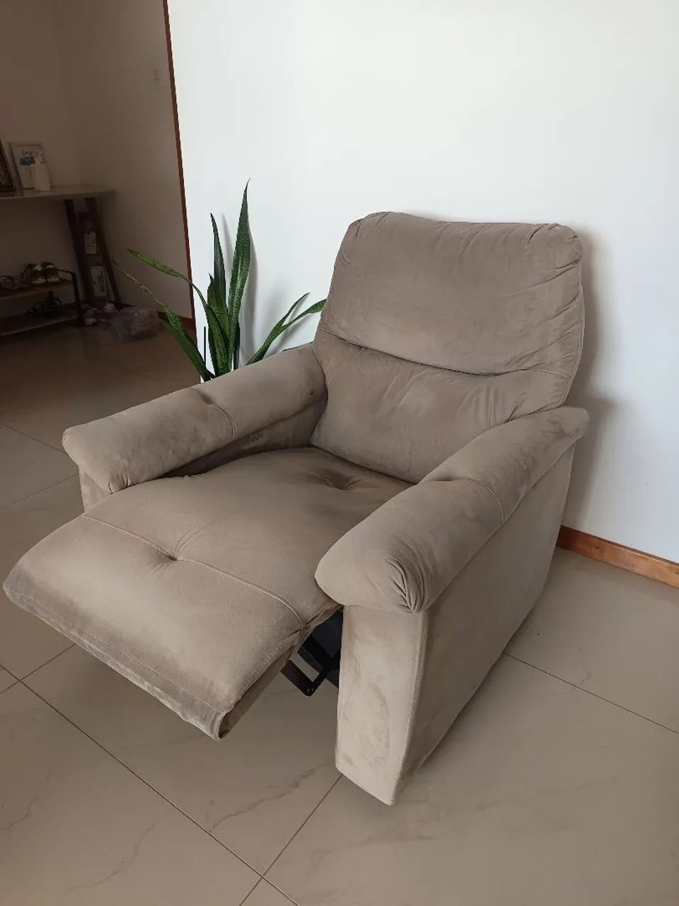 Poltrona reclinável confortável - R$ 450