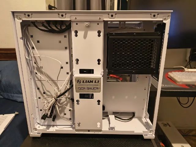 Gabinete Lian Li O11 Dynamic Air Mini - Foto 2