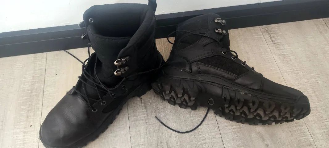 Bota Oakley Tactical Six Black - Foto 4