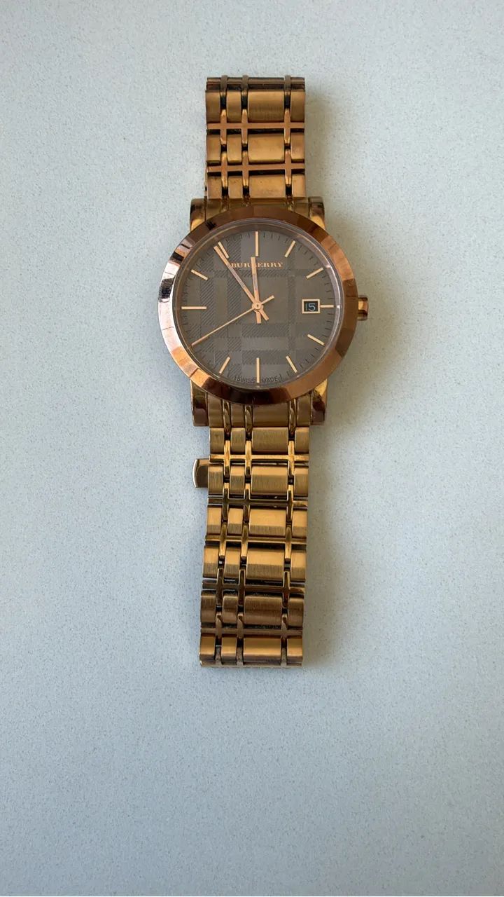 Relógio Burberry feminino 