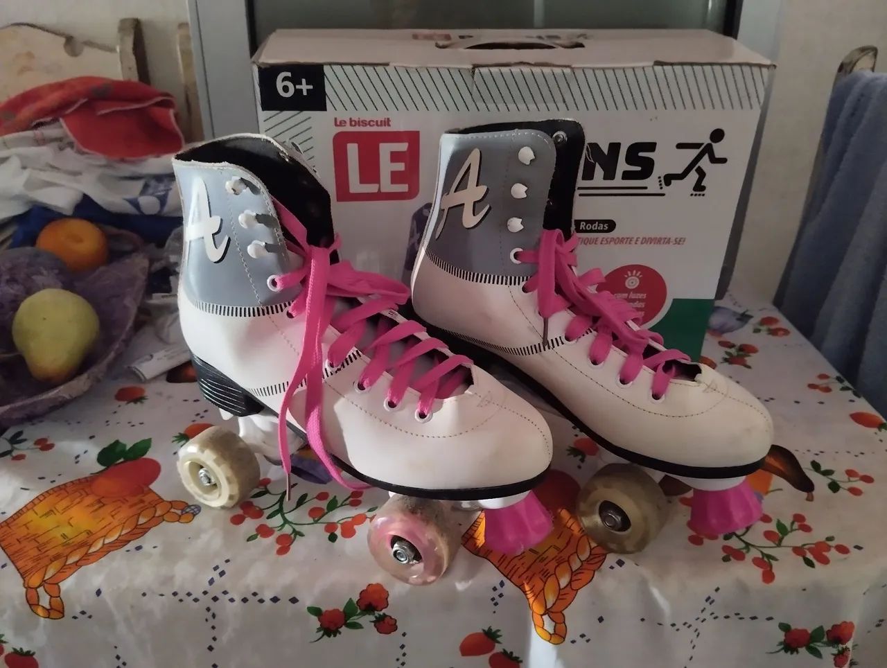 PATINS ROSA E BRANCO  - Foto 2