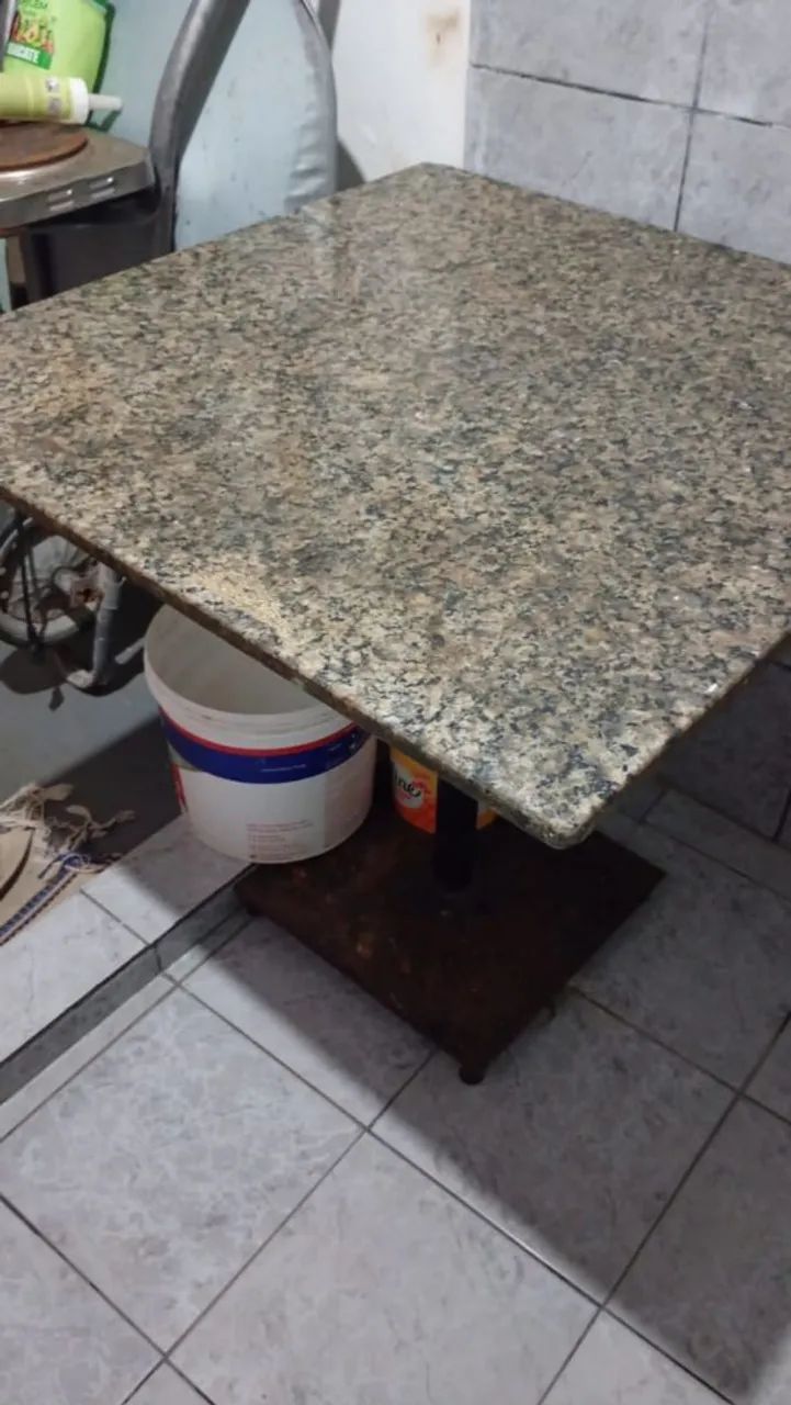 Mesa de granito