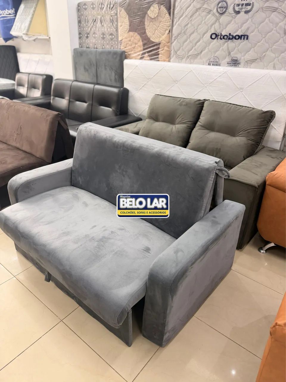 Sofá Cama com Baú em veludo 