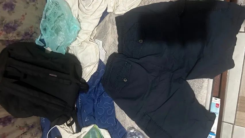 Short Cargo Azul Marinho - Manequim 38-40 com Elastano e Cordão